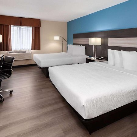 เบย์มอนต์ บาย วินด์แฮม คอปลีย์ เอครอน Hotel Copley ภายนอก รูปภาพ