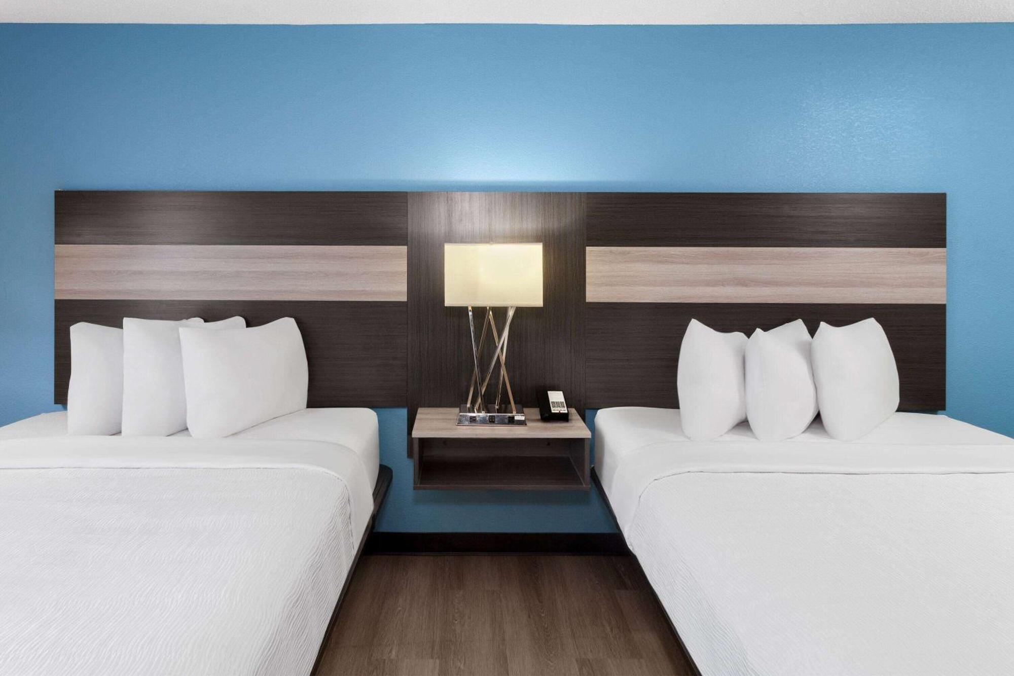 เบย์มอนต์ บาย วินด์แฮม คอปลีย์ เอครอน Hotel Copley ภายนอก รูปภาพ