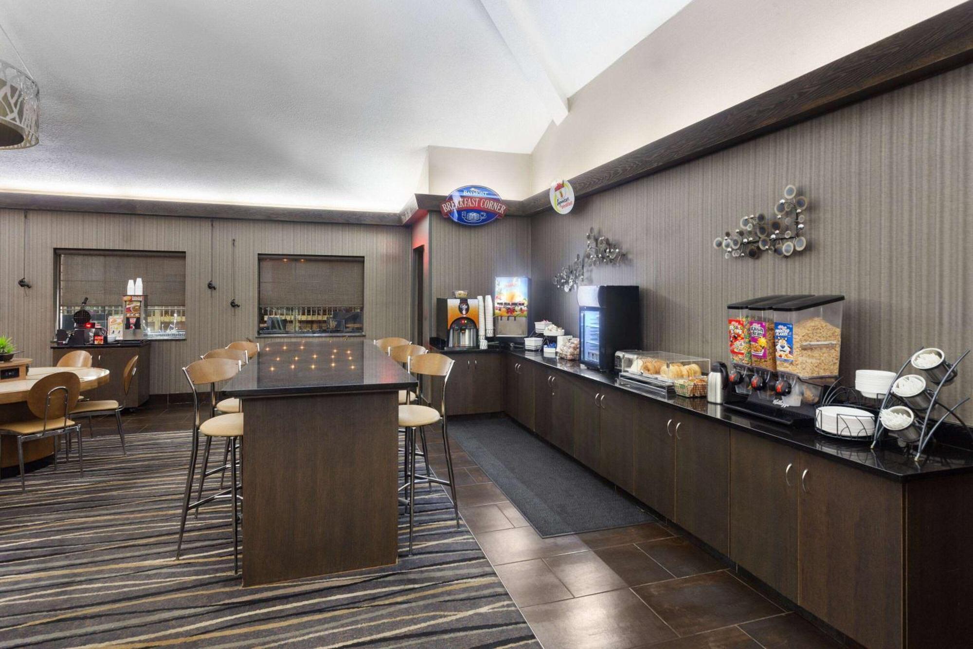 เบย์มอนต์ บาย วินด์แฮม คอปลีย์ เอครอน Hotel Copley ภายนอก รูปภาพ